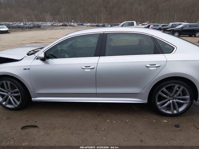 Volkswagen Passat 1.8t R-line