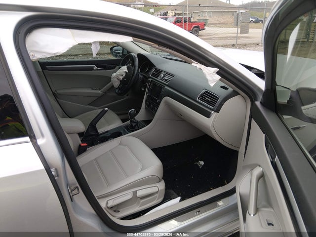 Volkswagen Passat 1.8t R-line