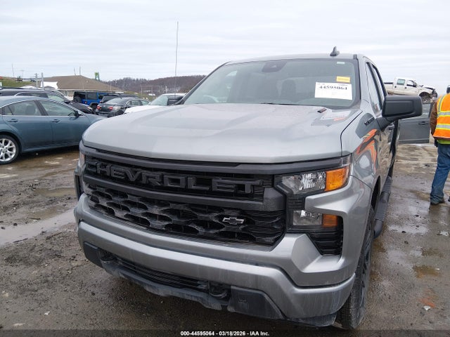 Chevrolet Silverado 1500 4wd  Short Bed Custom