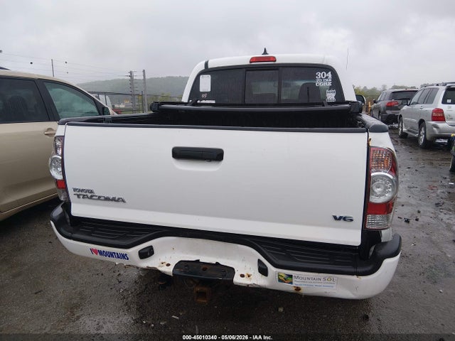 Toyota Tacoma Base V6