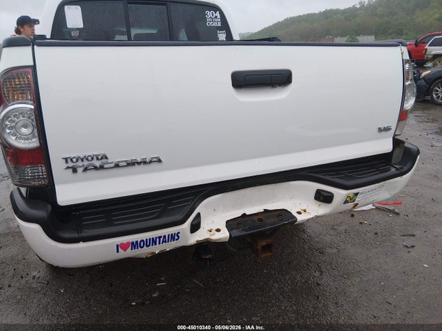 Toyota Tacoma Base V6