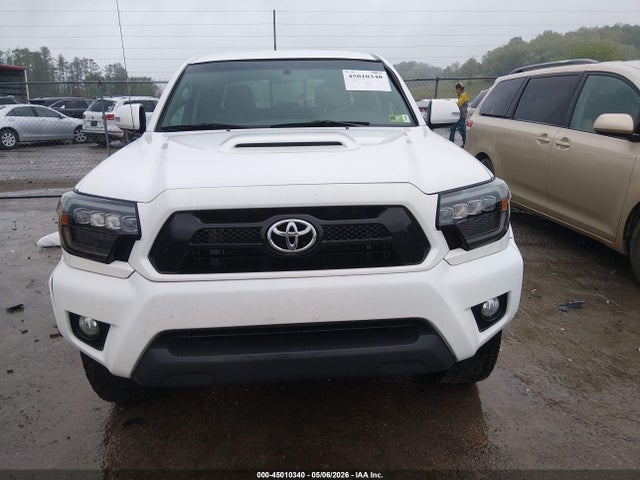 Toyota Tacoma Base V6