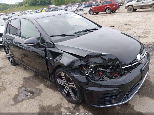 Salvage Volkswagen Golf Image