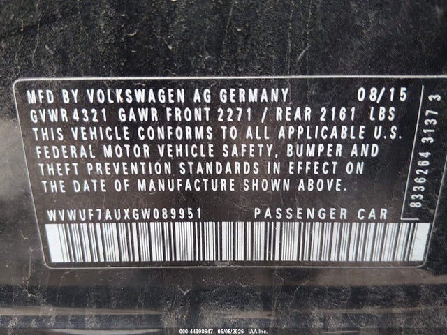 Volkswagen Golf 4-door