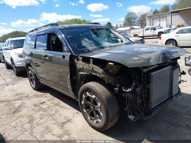Salvage Hyundai SANTA FE Image