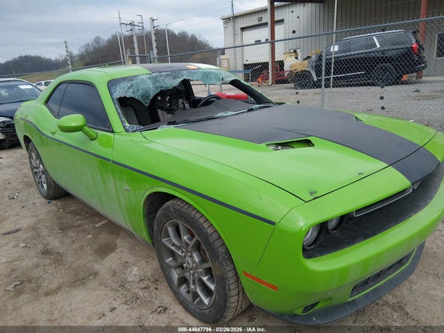 Salvage Dodge Challenger Image
