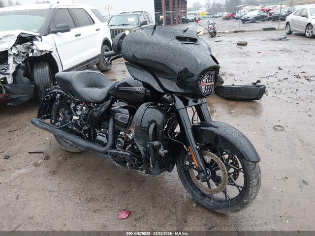 Salvage Harley-Davidson Flhxs Image