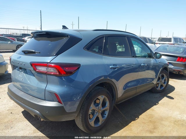 Ford Escape St-line