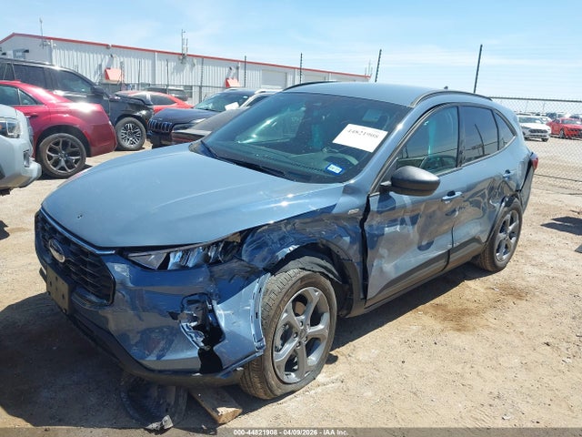 Ford Escape St-line