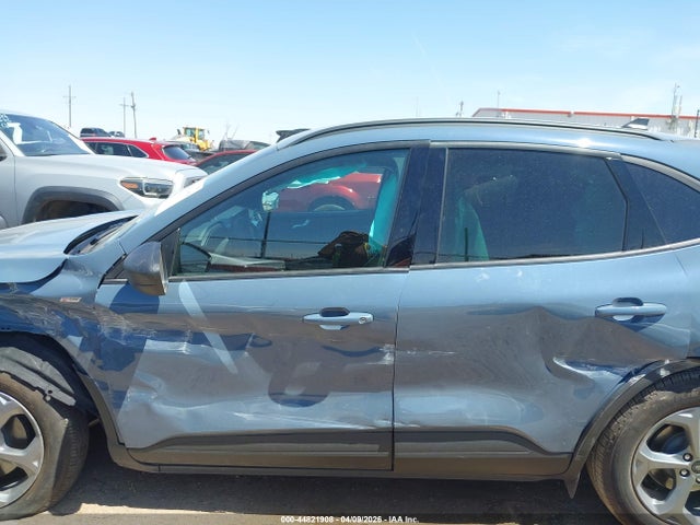 Ford Escape St-line