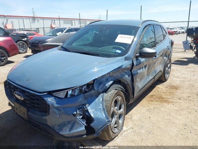 Ford Escape St-line