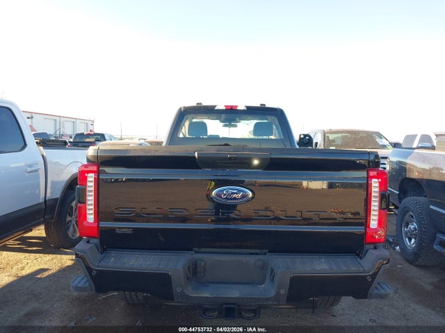 Ford F-250 Xl