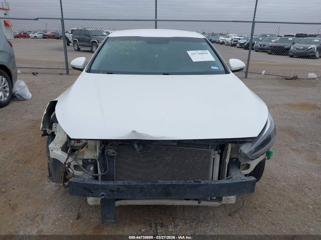 Kia Cadenza Premium