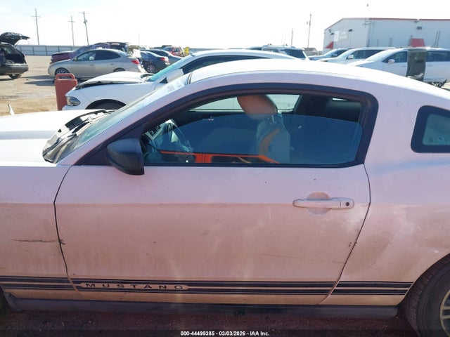 Ford Mustang V6 Premium
