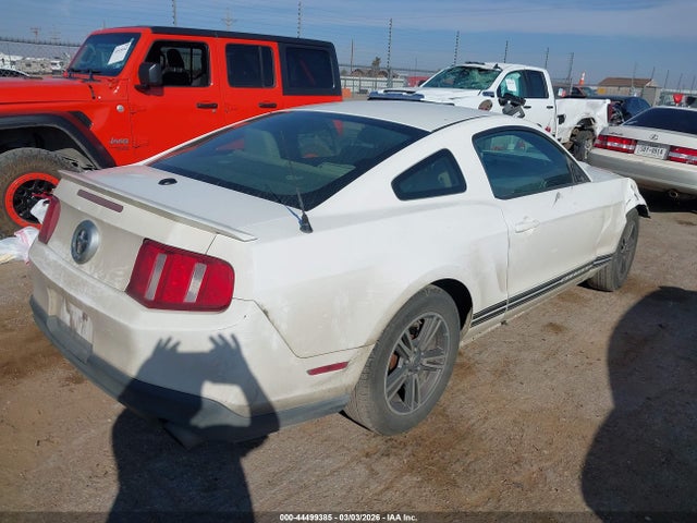 Ford Mustang V6 Premium