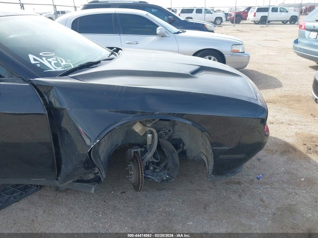 Dodge Challenger Sxt