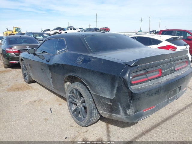 Dodge Challenger Sxt