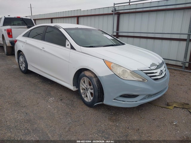 Salvage Hyundai SONATA Image