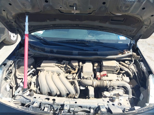 Nissan Versa 1.6 S+