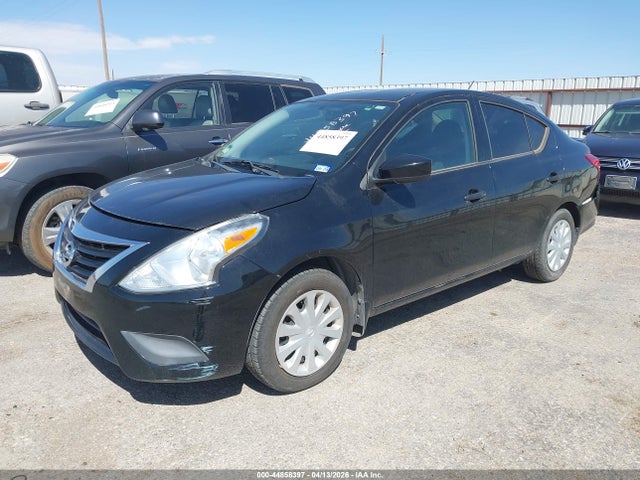 Nissan Versa 1.6 S+