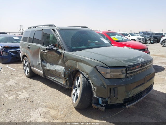Salvage Hyundai SANTA FE Image