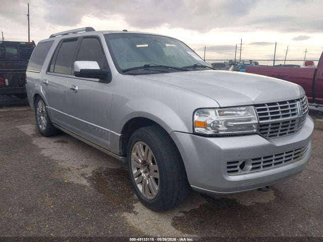 Salvage Lincoln Navigator Image