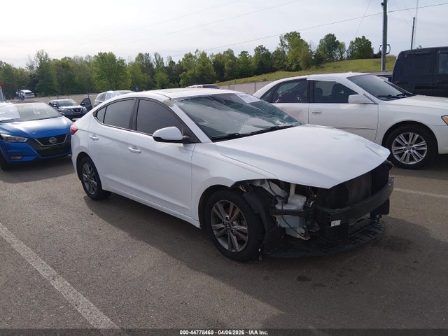 Salvage Hyundai ELANTRA Image