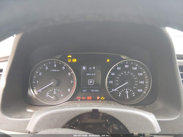 Hyundai ELANTRA Value Edition
