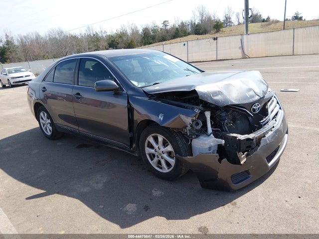 Salvage Toyota Camry Image