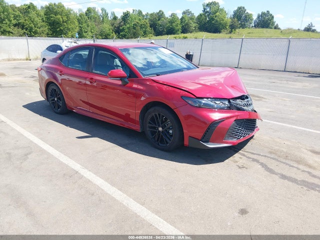 Salvage Toyota Camry Image