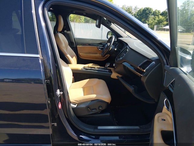 Volvo XC90 T6 Momentum