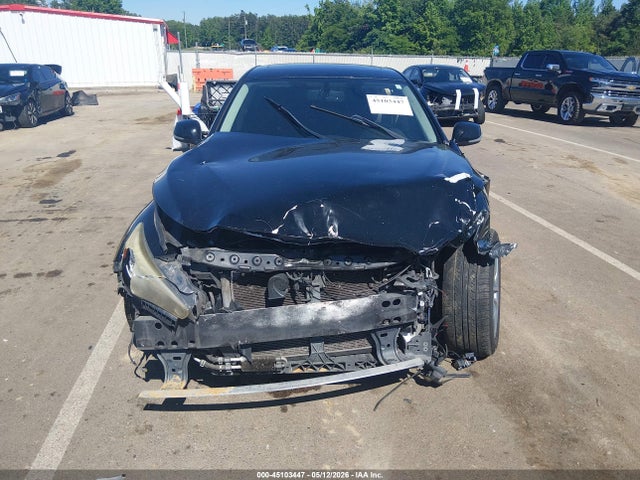 INFINITI Q50 Premium