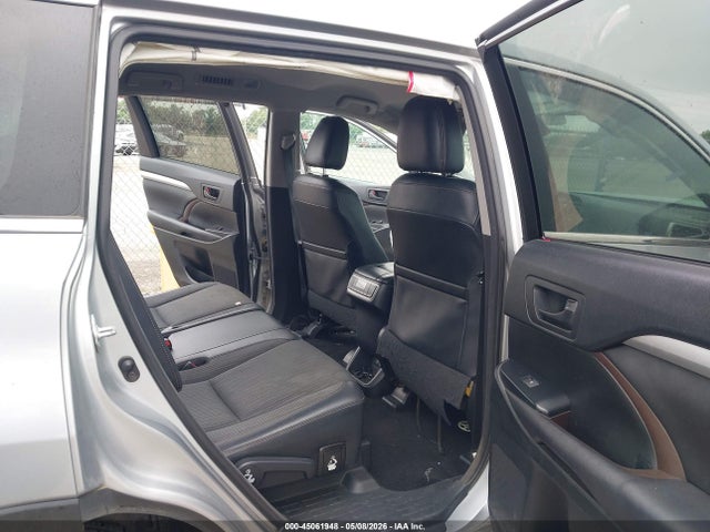 Toyota Highlander Le Plus