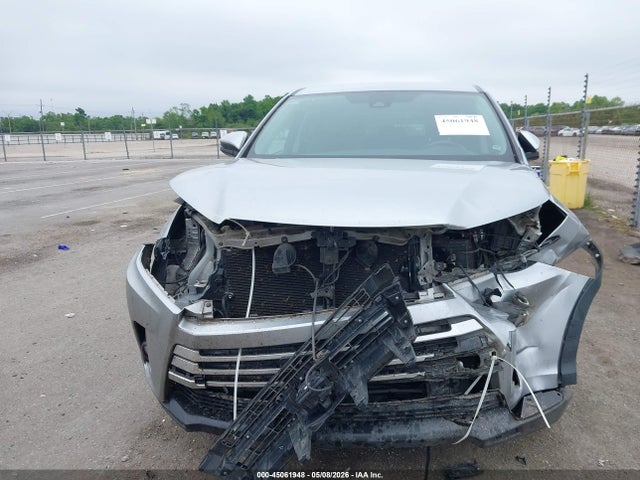 Toyota Highlander Le Plus