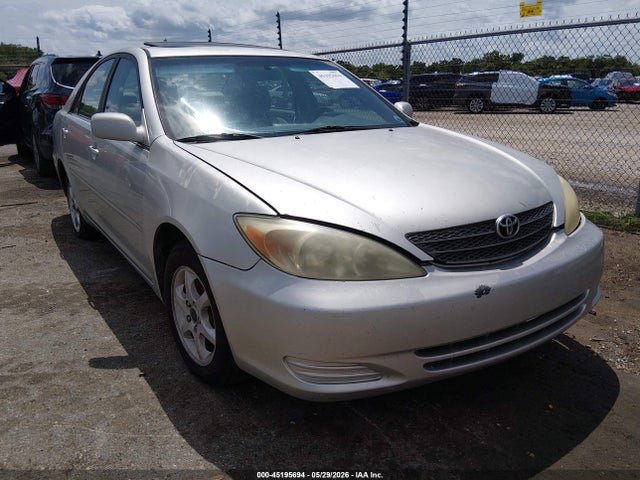 Salvage Toyota Camry Image