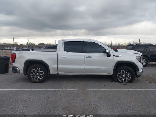 GMC Sierra 1500 4wd  Short Box Slt