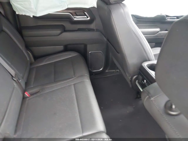 GMC Sierra 1500 4wd  Short Box Slt