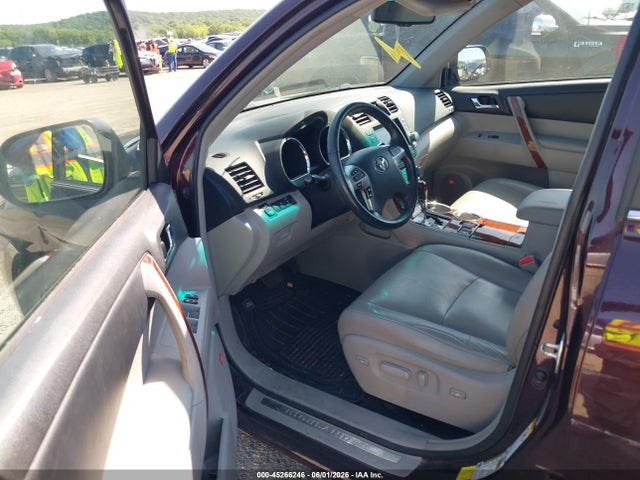 Toyota Highlander Limited V6