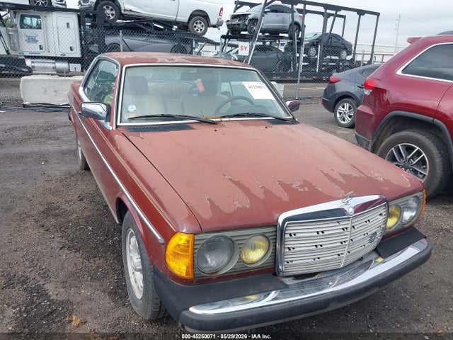 Mercedes-Benz 300 Cdt