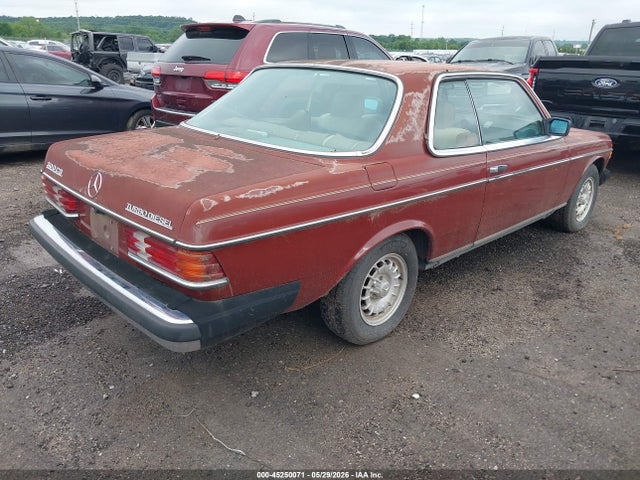 Mercedes-Benz 300 Cdt