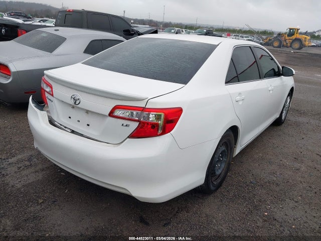 Toyota Camry Le