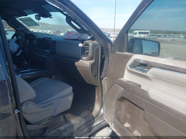 Chevrolet Silverado 1500 4wd  Short Bed Rst
