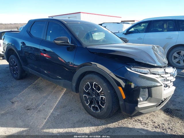 Salvage Hyundai SANTA CRUZ Image
