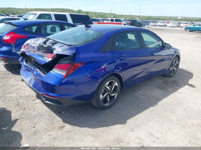 Hyundai ELANTRA Sel