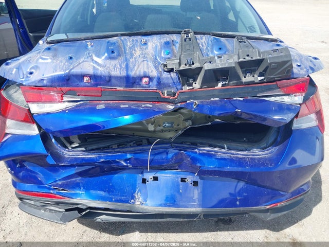 Hyundai ELANTRA Sel
