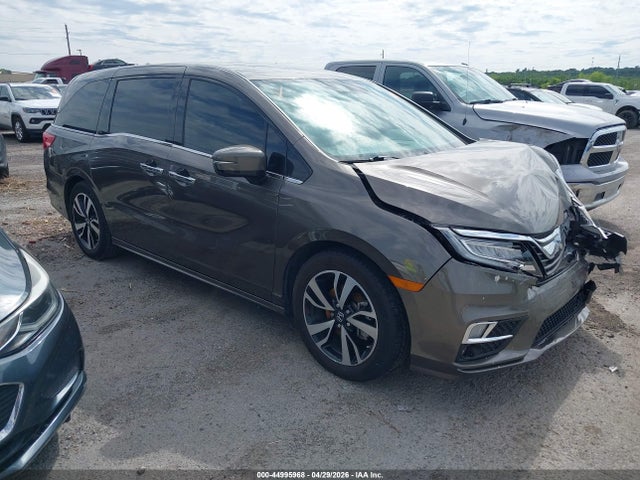 Salvage Honda Odyssey Image