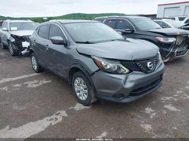 Salvage Nissan Rogue Image