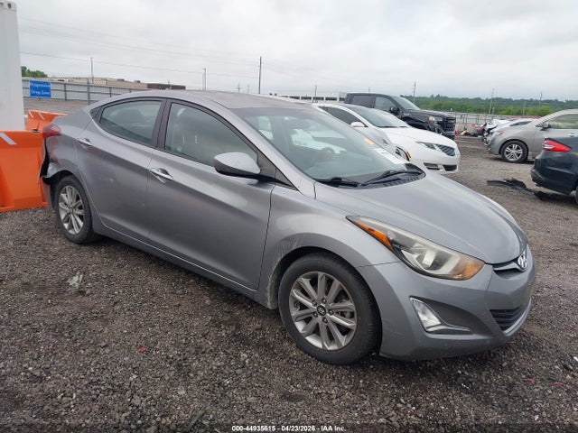 Salvage Hyundai ELANTRA Image