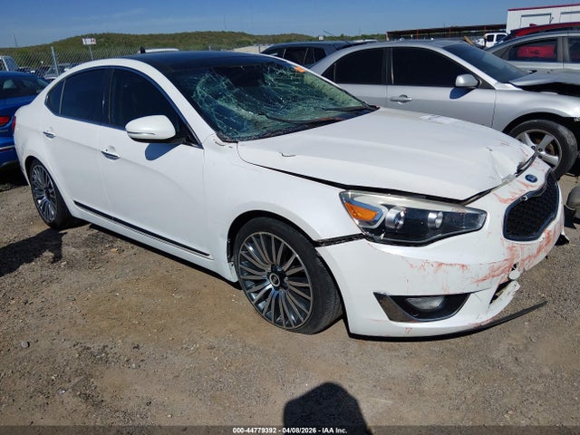 Salvage Kia Cadenza Image