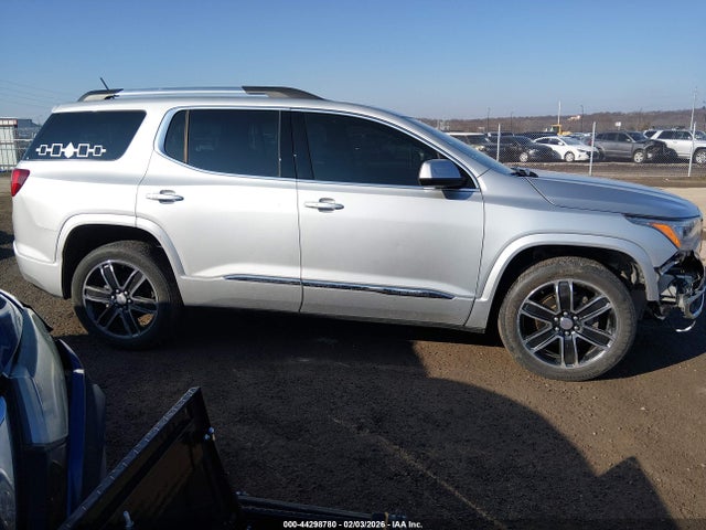GMC Acadia Denali